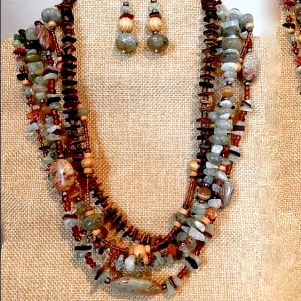 Handmade mix & match necklaces/earrings